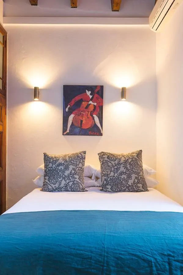 Central Cape Town, Stylish Home, With Private Courtyard Holiday home