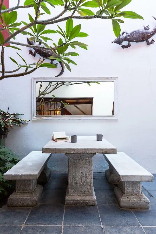 Central Cape Town, Stylish Home, With Private Courtyard 0*,